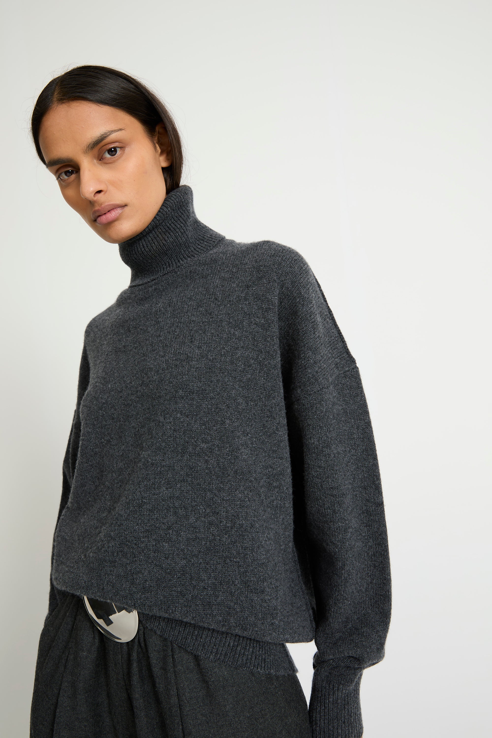 AZEL SWEATER