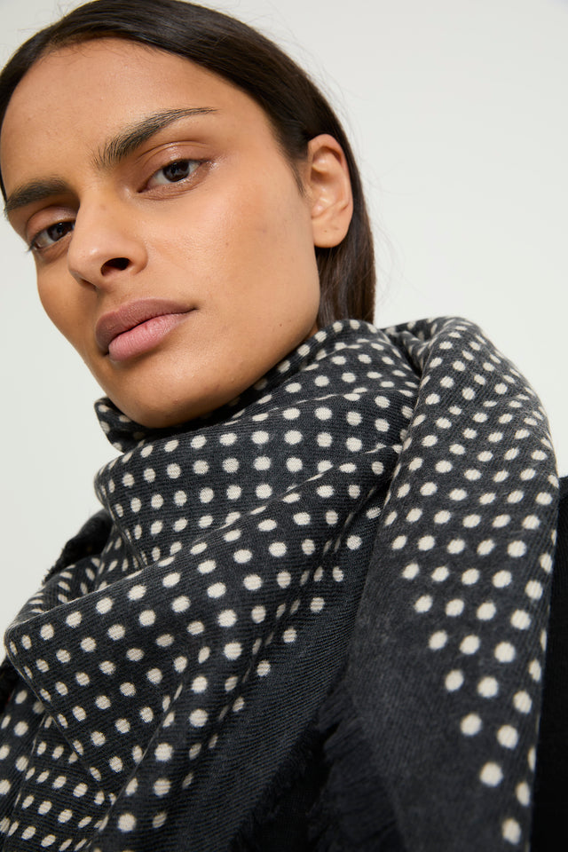 LOUISE SCARF