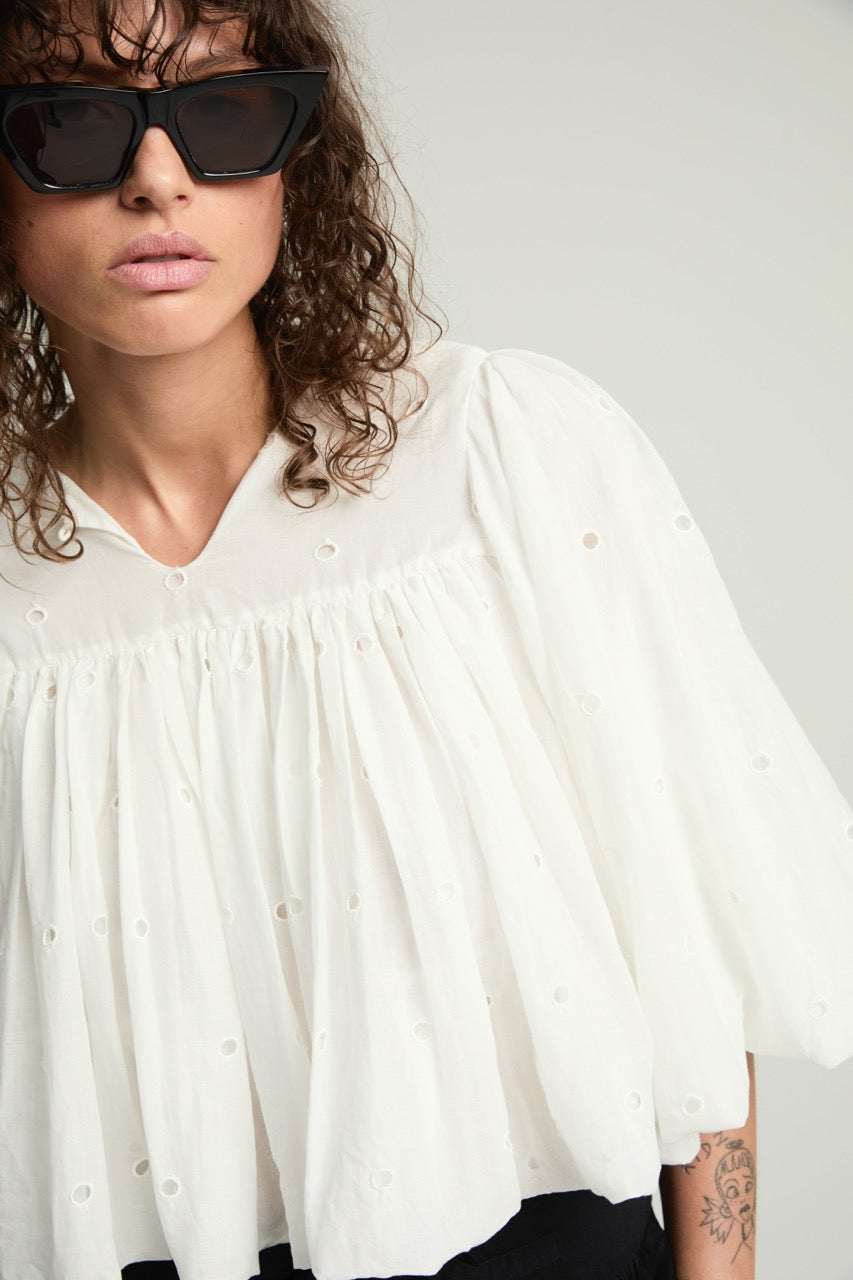 Camille Blusa 
