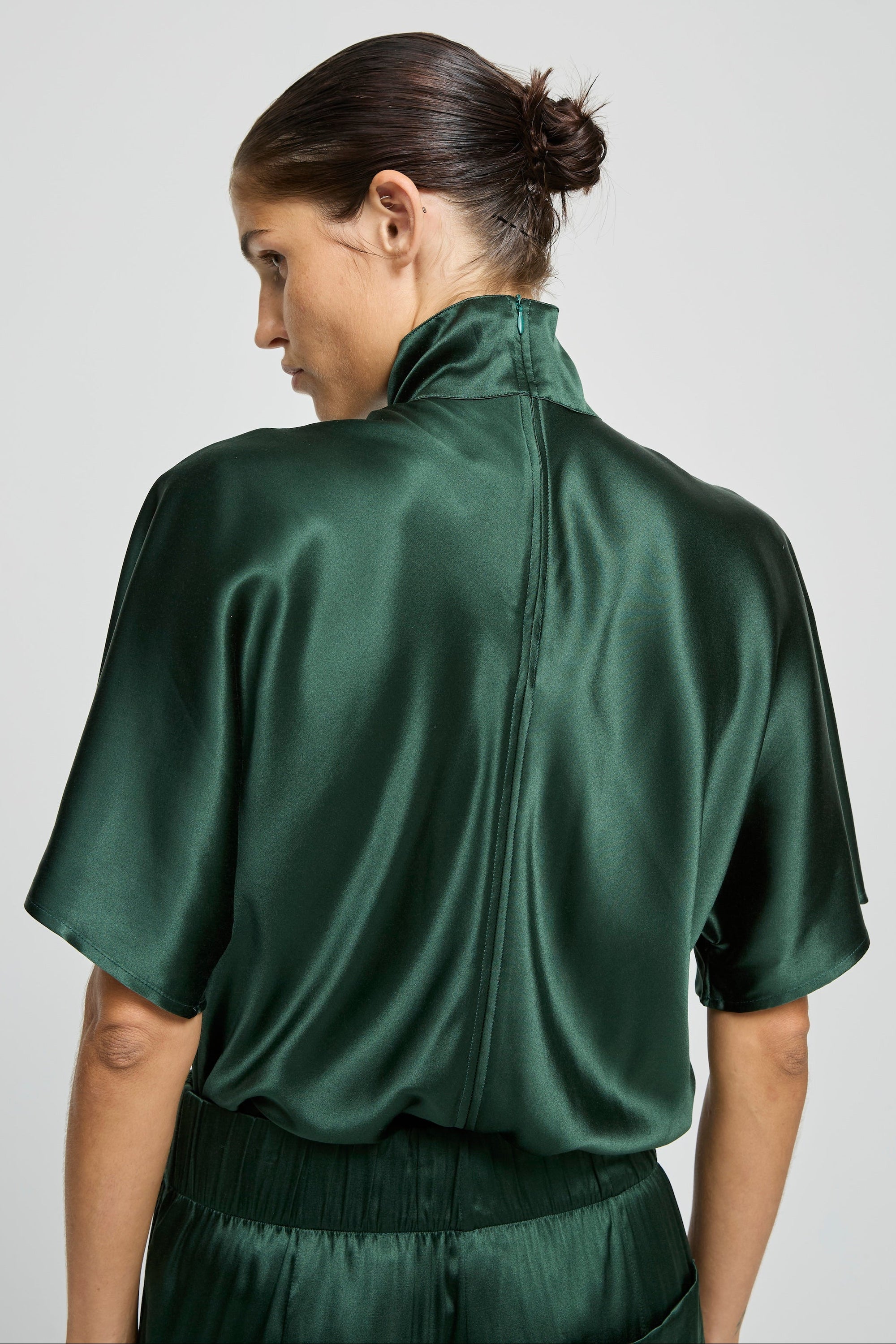 BLOUSE BECOTEE VERTE