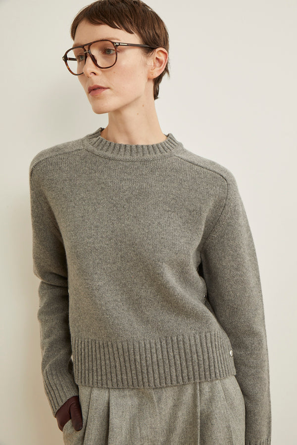 SIMPLE SWEATER