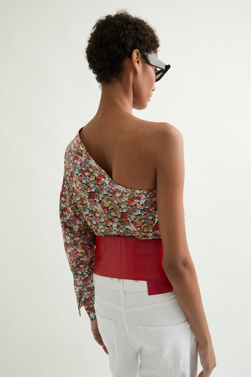 TOP CHARM